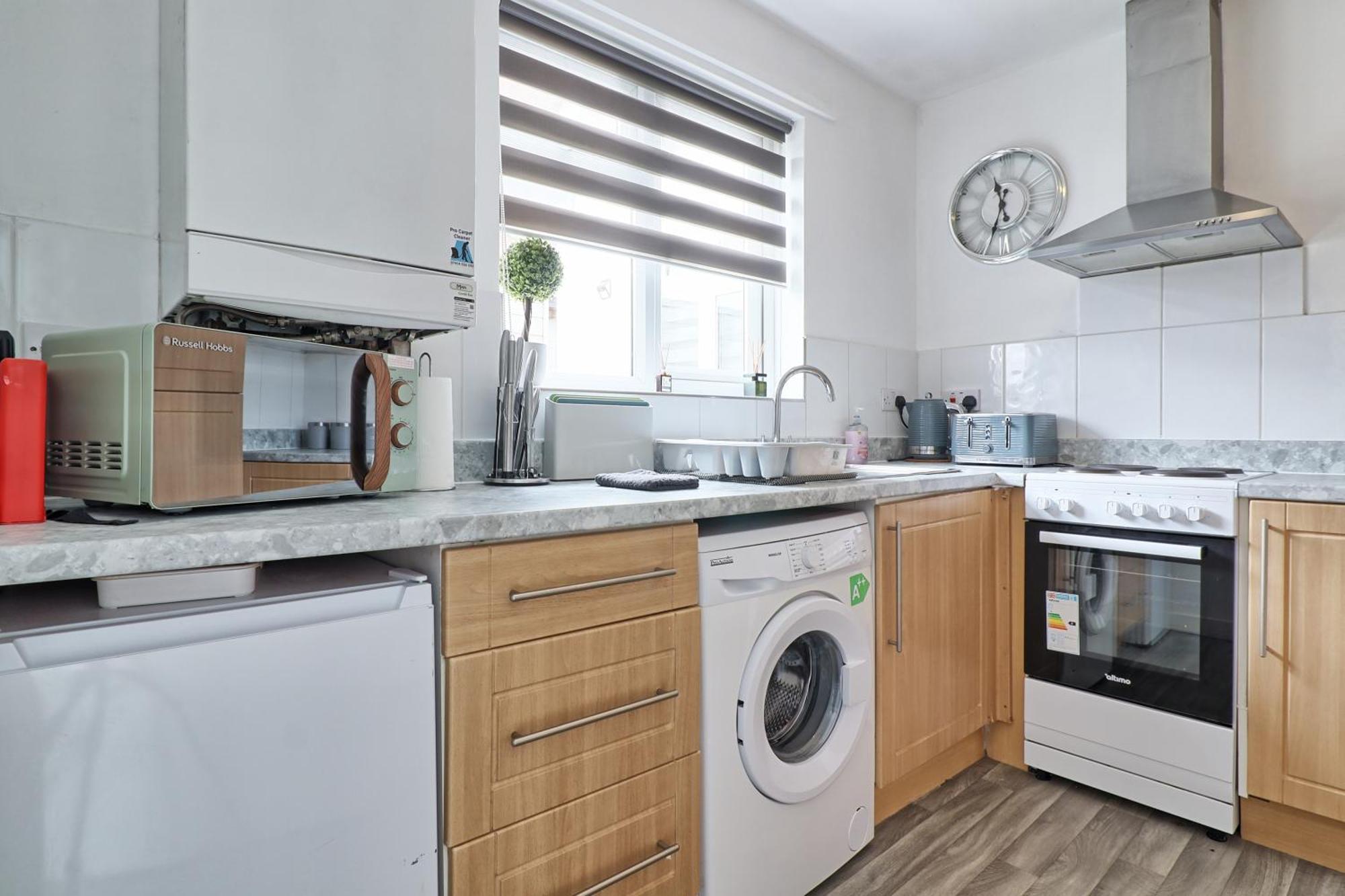 Luxury 3-Bed Apartment Near To London With Parking Hornchurch المظهر الخارجي الصورة